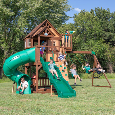 Backyard Discovery Skyfort II With Spiral Tube Slide